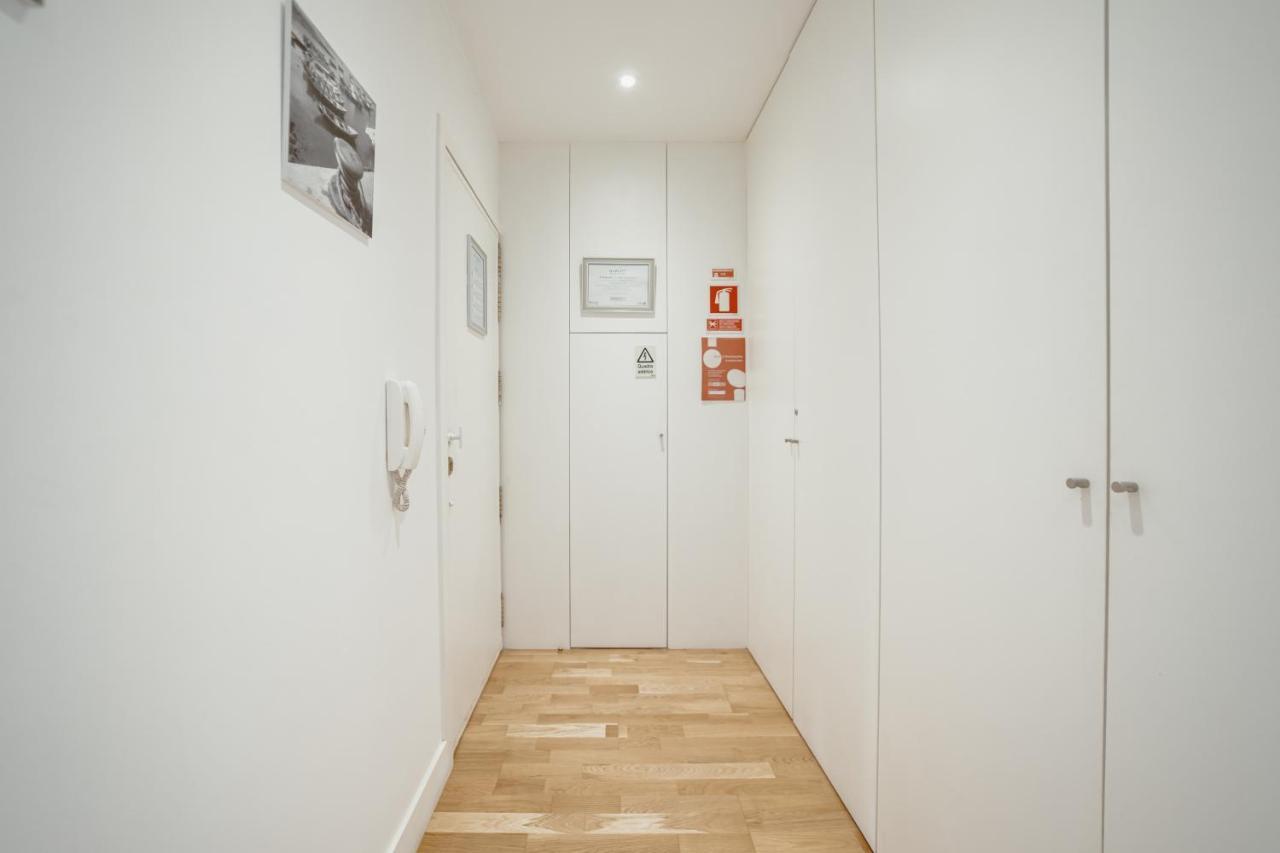Downtown Stylish Apartment With Garage By Vacationy Porto Ngoại thất bức ảnh