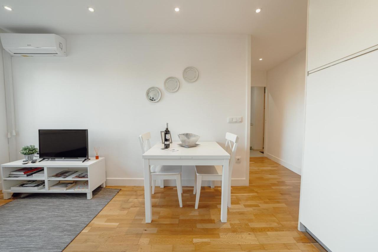 Downtown Stylish Apartment With Garage By Vacationy Porto Ngoại thất bức ảnh